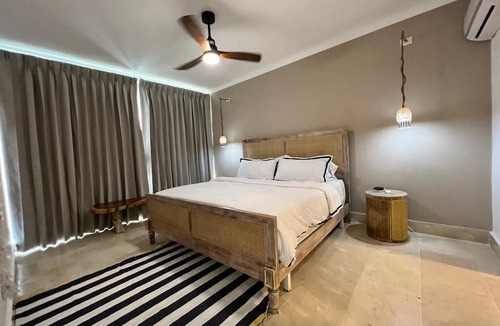 La Iglesia Apartment | Brand new Apartament in the beach.W/hot tub