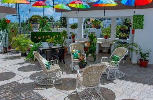 Los Maestros Apartment | Royal Terrace PRINCE III