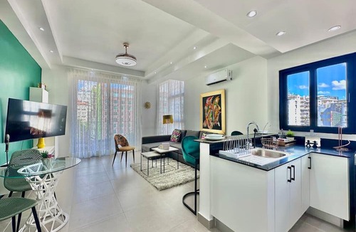 Yolanda Morales Condo | Stunning City Center Condo Full AC, Pool, Near All