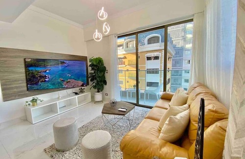 Downtown Santo Domingo Condo | Luxury Upscale, City Center Condo, Full AC, Fast Wi-Fi, Pool, King Bed, Near All