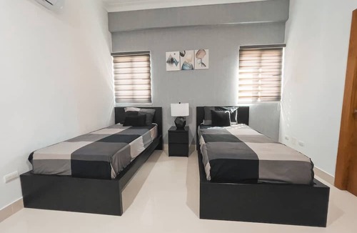 Bella Vista Apartment | Bright & Spacious Apt In City central Getaway
