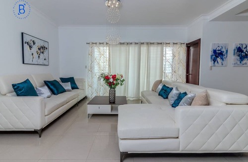 Santiago Province Apartment | Penthouse Oasis in Gated Community w/Hot Tub