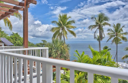 Samana Apartment | Exquisite Bayfront Condo w/WIFI and Private Beach