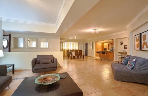 Sarasota Apartment | Harmony Apartment Close to Downtown Center Mall