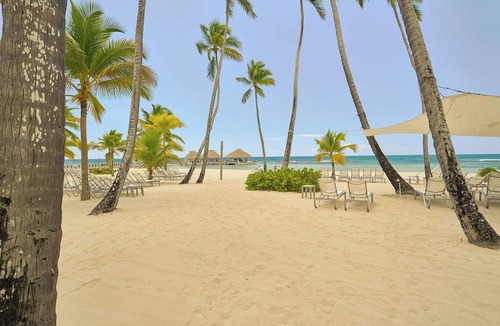 Villas Del Mar Apartment | ®{3BR~Hemingway~Retreat}@JuanDolio+Pool