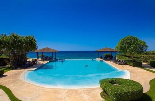 Playa Chiquita Condo | Sunst Breeze - ocean view condo