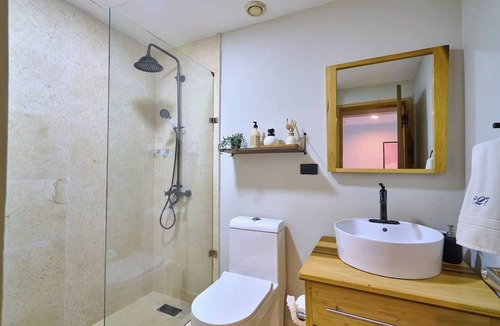 Villas Del Mar Apartment | ®{Sunset~Glow~Retreat}@Marbella +Beachfront+Pool