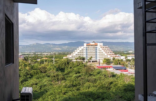 Centro Historico de Santiago Apartment | Santiago 3BR Retreat — Pool, Gym, Gated Security