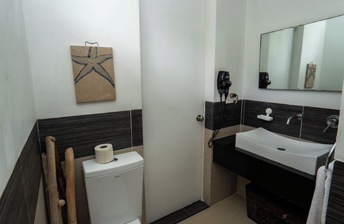 Samana Apartment | 2BR condo - PRIVATE BEACH/Ocean view - TV, Wifi, Gym, Pool