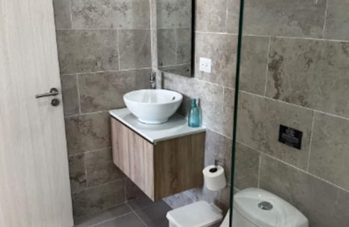 Veron Apartment | Cozy 2BR Condo | Pool | FREE Electricity