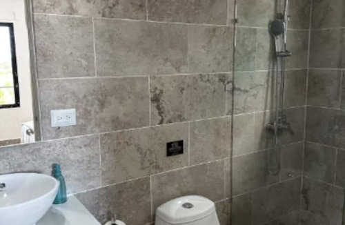 Veron Apartment | Cozy 2BR Condo | Pool | FREE Electricity