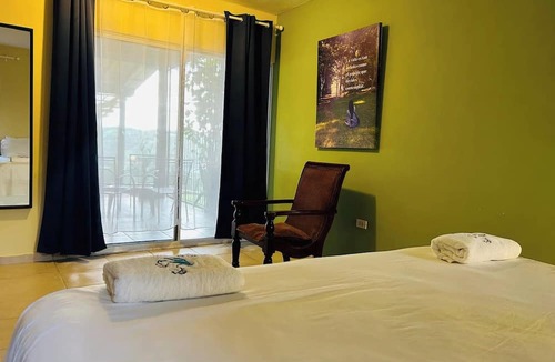 Yaque Arriba Bed & Breakfast | Villas Del Lago Resort – Family Suite | Upper Floor