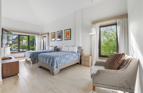Casa de Campo Villa | Catalina 6: Luxury retreat w/pool, cinema, pickleball & staff