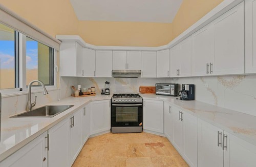 Urbanizacion Tavarez Villa | 4BR Caribbean Villa in Hispaniola
