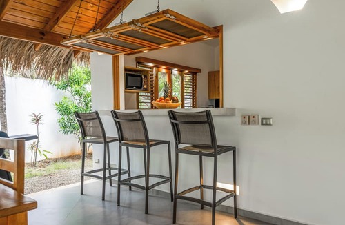 La Iglesia Villa | Holiday Private house/Pool/200M beach-restaurants/Free-Wifi