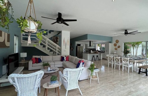 Portillo Villa | STUNNING BEACH VILLA, 4 bedrooms and private pool