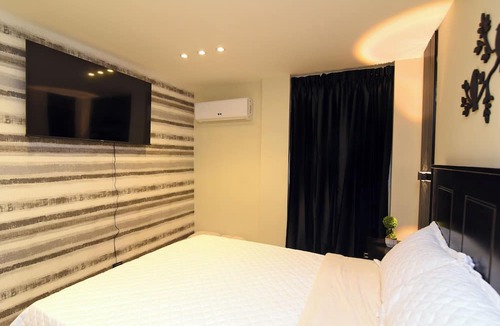 Ensanche Ozama Apartment | solmirooms