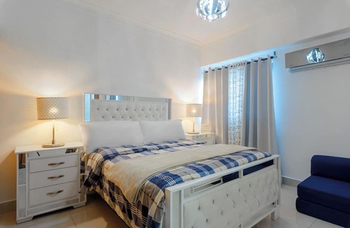La Julia Apartment | Apartments in La Julia Sleeps up to 8