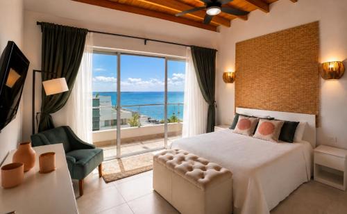 Reparto Ibarra Apartment | Luxurious Ocean View Penthouse