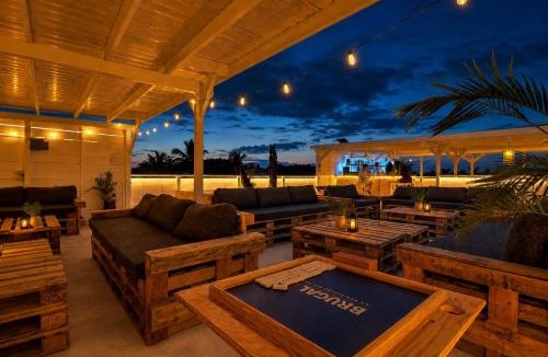 El Callejon Hotel | Casa roof