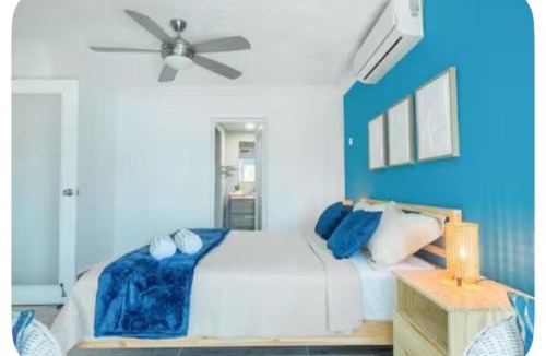 Juan Dolio - El Pueblo Apartment | Upgrade A Primera Linea De Playa Con Hermosas Áreas Sociales Frente Al Mar -Beach-Pool-Jacuzzi-BBQ-Gazebos-WiFi-Parking-Control De Acceso Seguridad Las 24 Horas-Al Lado De Hoteles-Restaurantes-Minimarkets