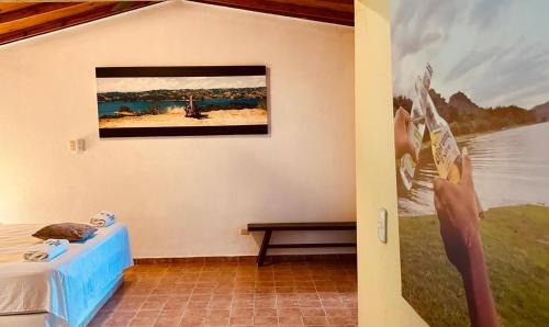 Yaque Arriba House | Villas Del Lago Resort King Room