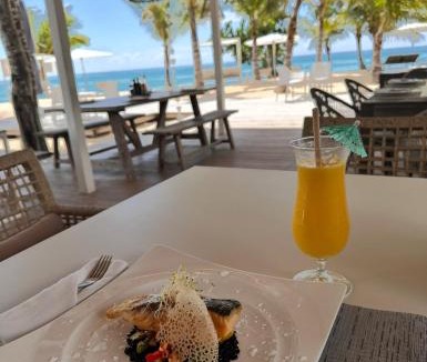 Dominicus Apartment | Penthouse on Aqua Esmeralda Beach front