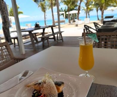 Dominicus Apartment | Penthouse on Aqua Esmeralda Beach front