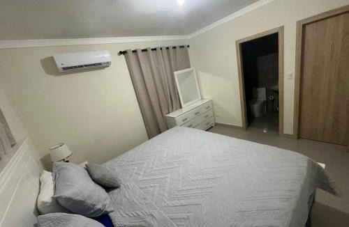 La Romana Apartment | Elegante casa de 3 dormitorios en La Romana