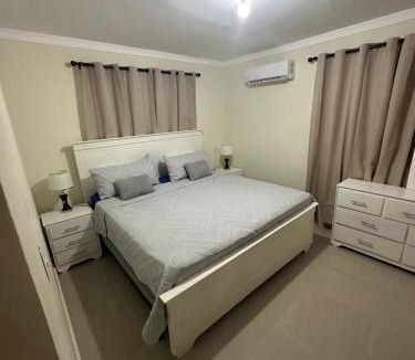 La Romana Apartment | Elegante casa de 3 dormitorios en La Romana