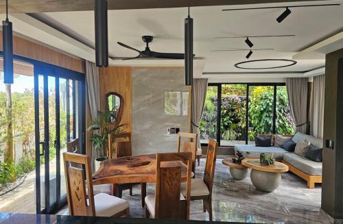 Cabrera Villa | Marbeka Villa