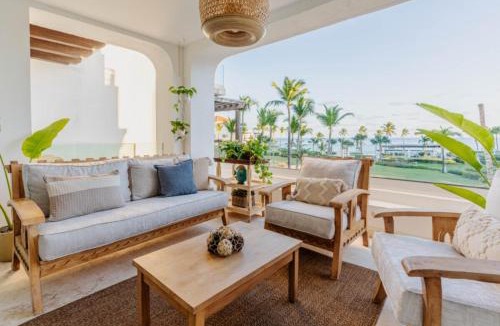Cap Cana Marina Apartment | Beachfront 2BR Apartment in Punta Palmera