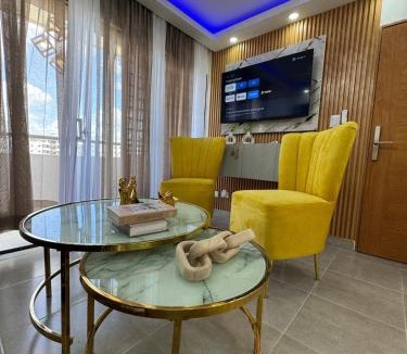 Punal Apartment | The Cibaena Apt on Fifth Palm
