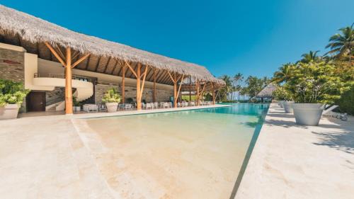 Portillo Apartment | Portillo Residences 2BR apartment pool and beach
