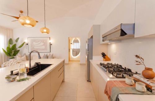 Urbanizacion Tavarez Villa | Green Palace 7 Bedroom Villa in Sosua with Security