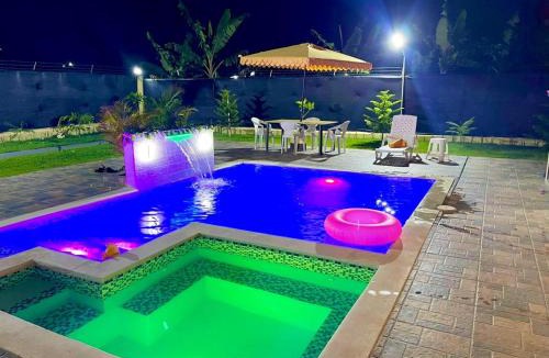 La Vega Province Villa | Hermosa Villa con vista a la montaña, Piscina, BBQ, Jacuzzi, Rio cerca