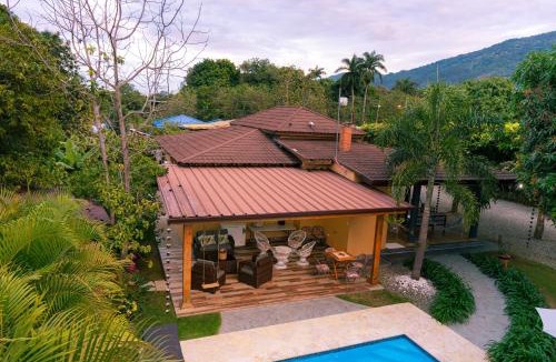 Pinar Quemado Villa | Villa Rosalía con Piscina Climatizada
