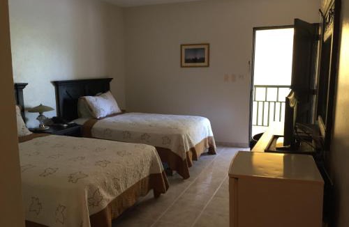 San Francisco de Macoris Hotel | Hotel Las Caobas