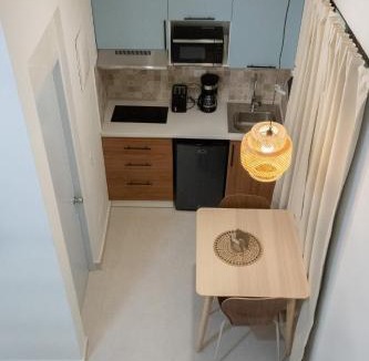 San Anton Apartment | Colonial studio with 2 Beds - Patio Español