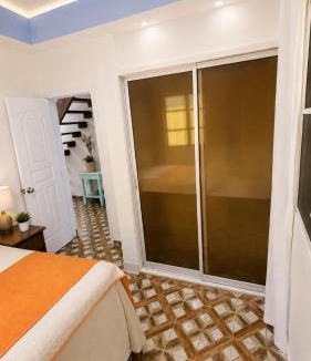 Urbanizacion Raul Ruiz House | spring house jarabacoa descansa fresco en las montaña 3 aires acondicionado capacidad para 10 personas ideal para familias y amigos 4 habitaciones