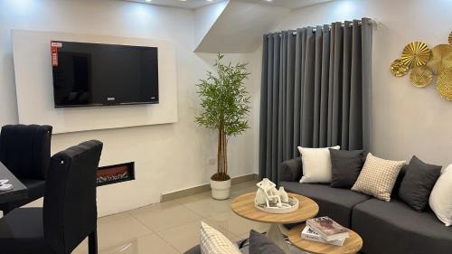 Los Alcarrizos Apartment | Los Alcarrizos Puente Blanco Urban Oasis ubicado en la calle 22 numero 98 los alcarrizos