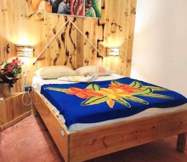 Las Galeras Hostel | Hostel La Ballena Backpacker