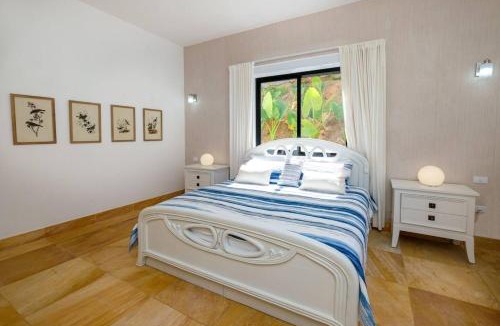 La Iglesia House | Beach & Mountain Villaterrenaspoolbbq6Br