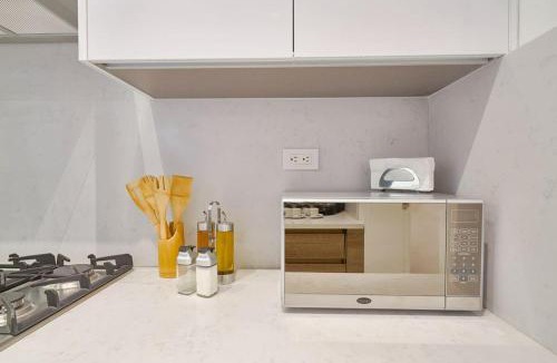 Renacimiento Apartment | Theluxretreat Downtownsd Poolgymlounge