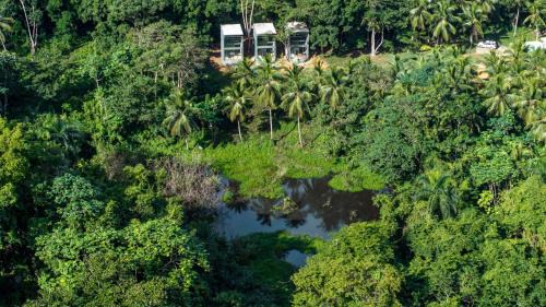 Samana Apartment | Elegant and Stylish - Riverside Tiny House Apartment