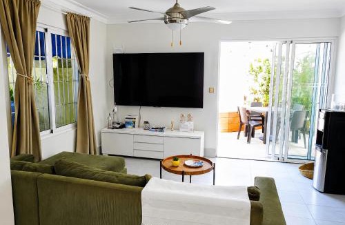 Villas Del Mar Apartment | Villa Familiar Privada con Jacuzzi cerca de las Playas de Juan Dolio