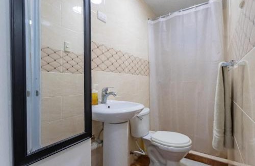 El Batey Hostel | Getaway room with shared Jacuzzi in the center