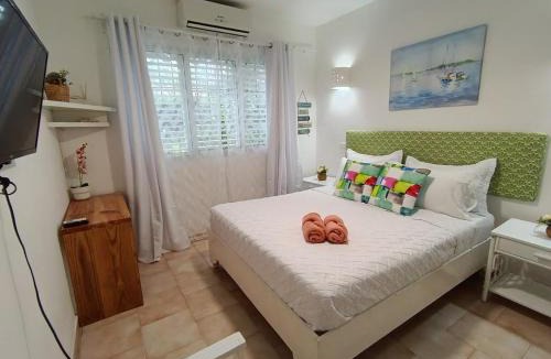 La Iglesia Apartment | Punta Poppy beach Apt 3 minutes walk Oasis Hotel