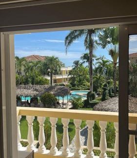 Boca Chica Apartment | Marvilla - Coastal Condo Poolside & Ocean View