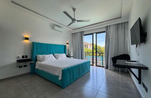 El Batey Hotel | Rizz Suites by Instyle near Sosua Beach with Pool & 24h GYM